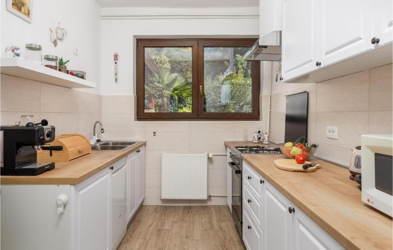 4 Bedroom Nice Apartment In オパティヤ エクステリア 写真
