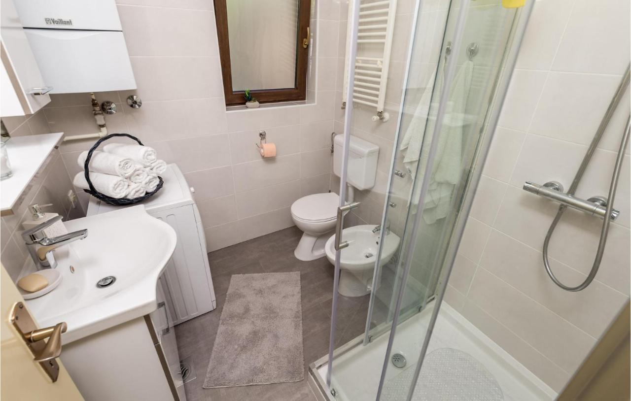 4 Bedroom Nice Apartment In オパティヤ エクステリア 写真